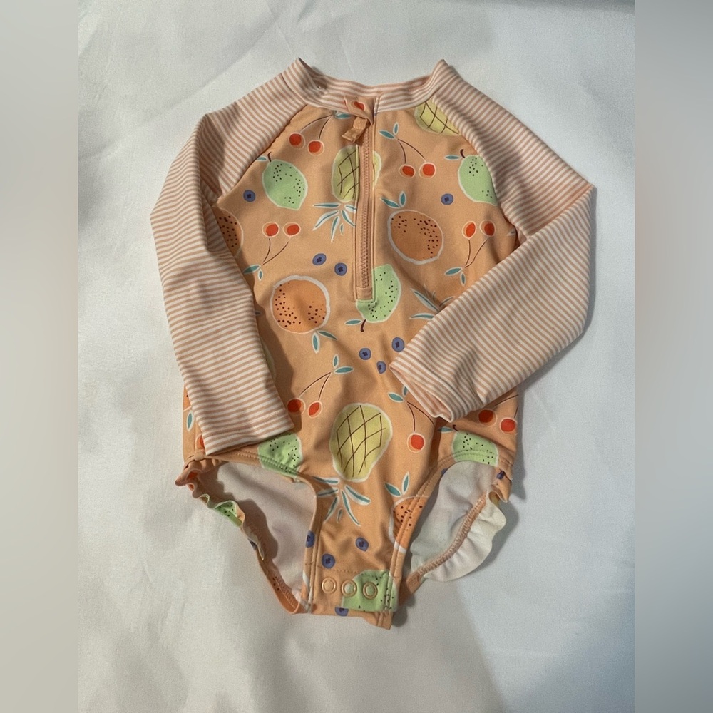 Carter’s long sleeve Bathing Suit Size 18 Months One Piece‎ Rash sun Guard peach
